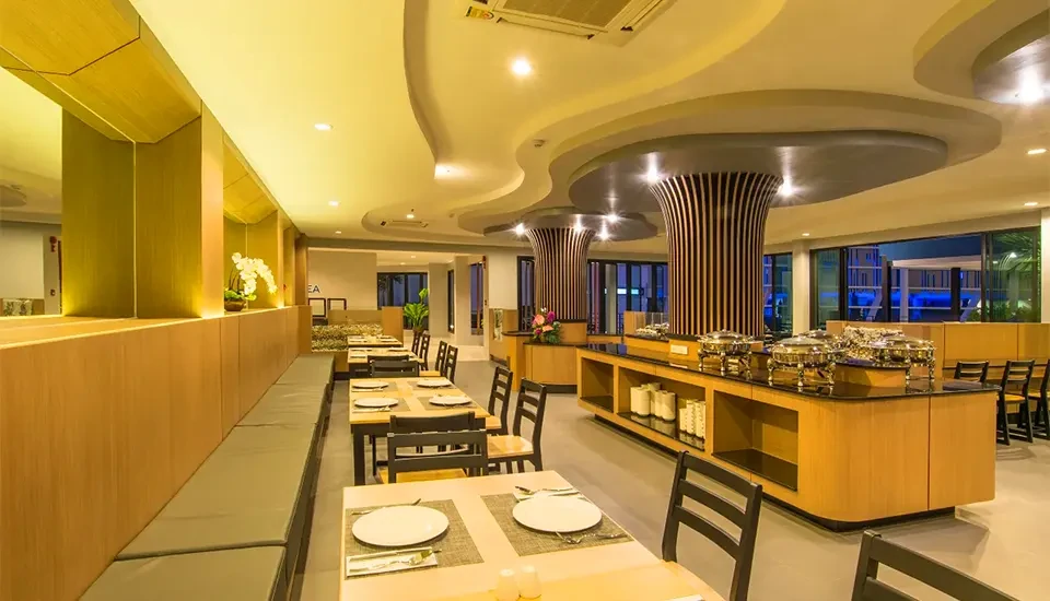 هتل آوا سی ریزورت